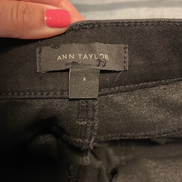 NWOT Ann Taylor black skinny jeans - Picture 3 of 4